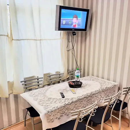 Downtown - 2 Separate - Relax - Up To 6 Guests Max Apartment *