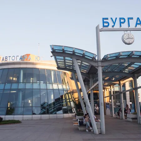 Downtown - 2 Separate - Relax - Up To 6 Guests Max Apartment Burgas