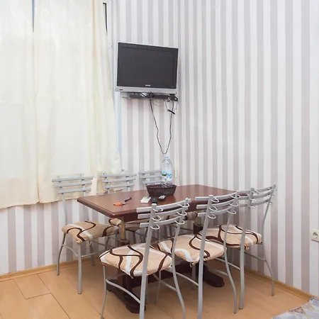 Summer Downtown - Compact Basic Flat - 1st Floor * Burgas