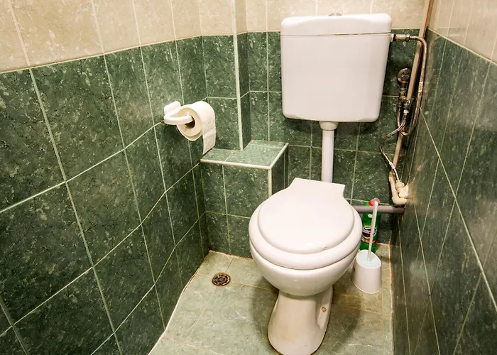 Summer Downtown - Compact Basic Flat - 1st Floor Burgas