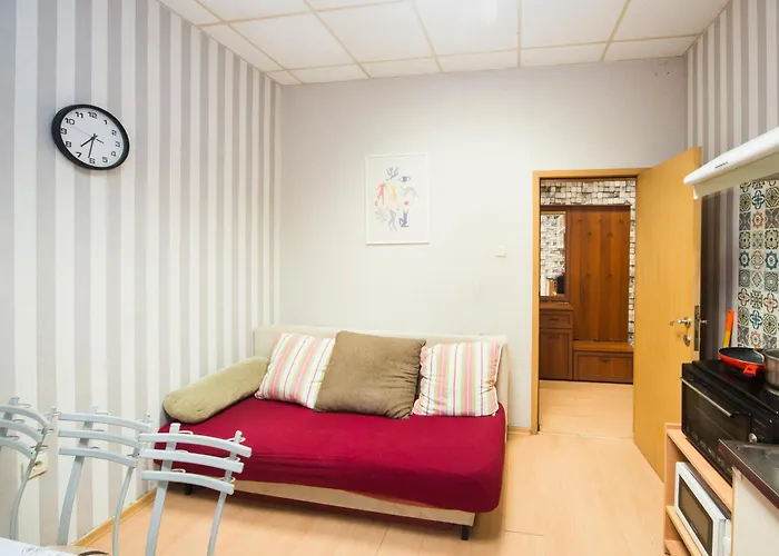 Summer Downtown - Compact Basic Flat - 1st Floor アパート *