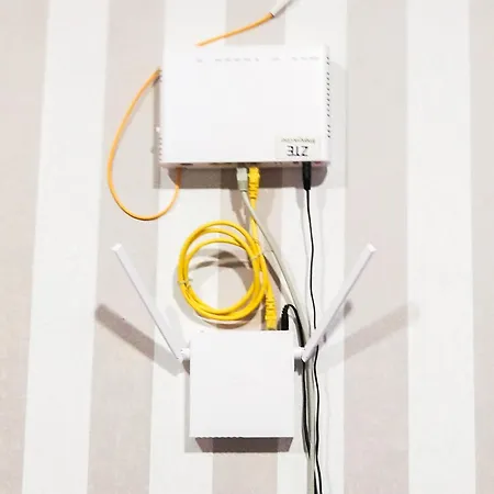 Summer Downtown - Compact Basic Flat - 1st Floor Appartement