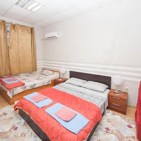 דירה Downtown - 2 Separate - Relax - Up To 6 Guests Max בורגאס