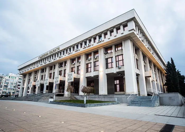 Apartment Summer Downtown - Compact Basic Flat - 1st Floor Burgas City